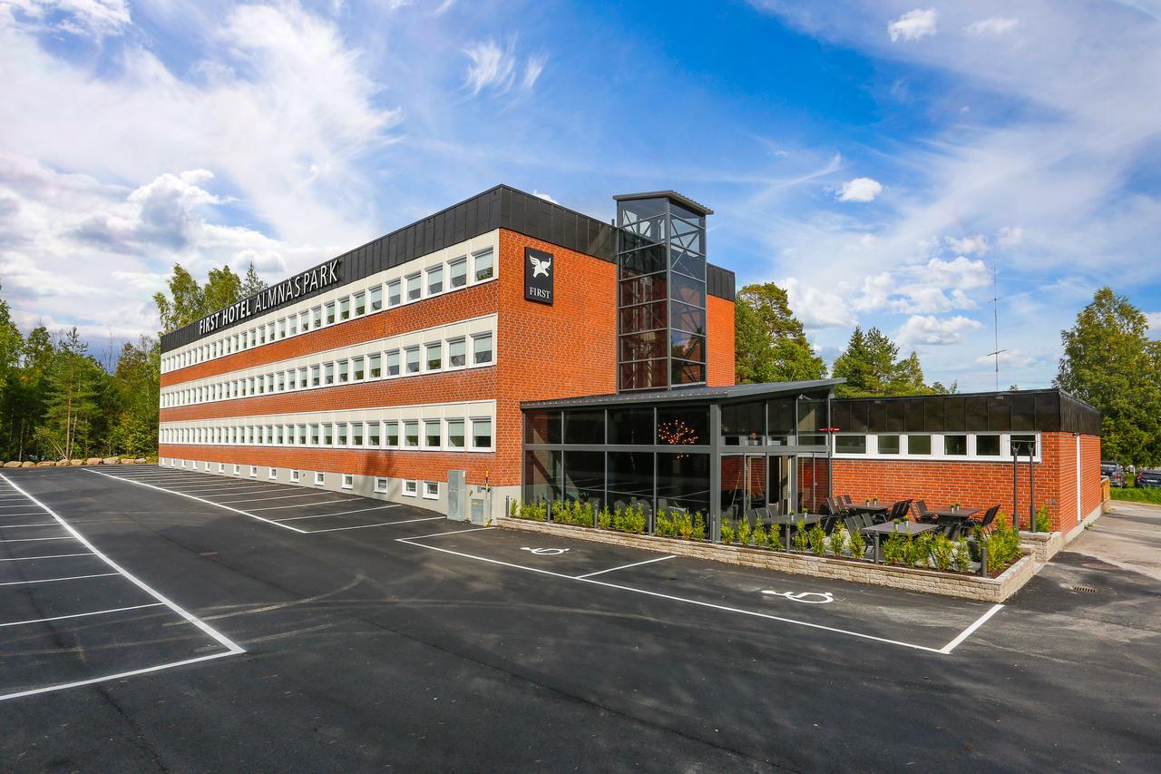 Almnaes Park Hotel Södertälje Exteriér fotografie